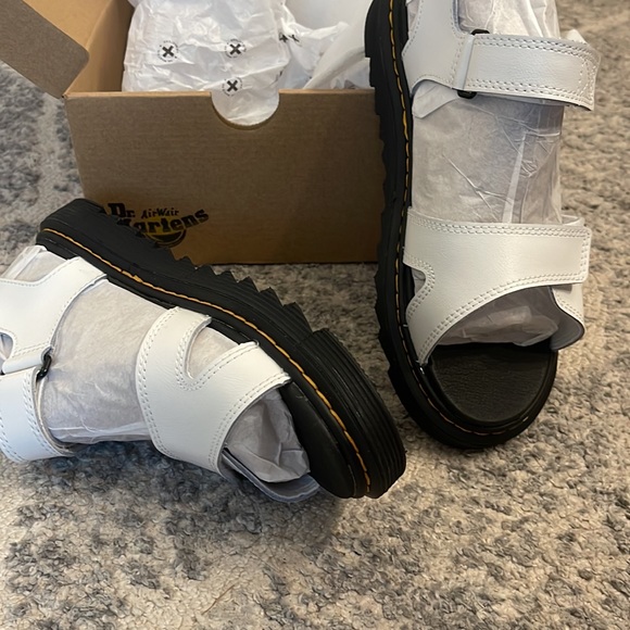 NEW DR. MARTENS WHITE SANDALS ✨ - Picture 4 of 6